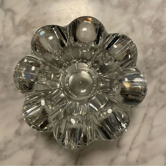 Pair of Vintage Heisey Glass Crystolite Flower Candlesticks - Picture 5 of 5